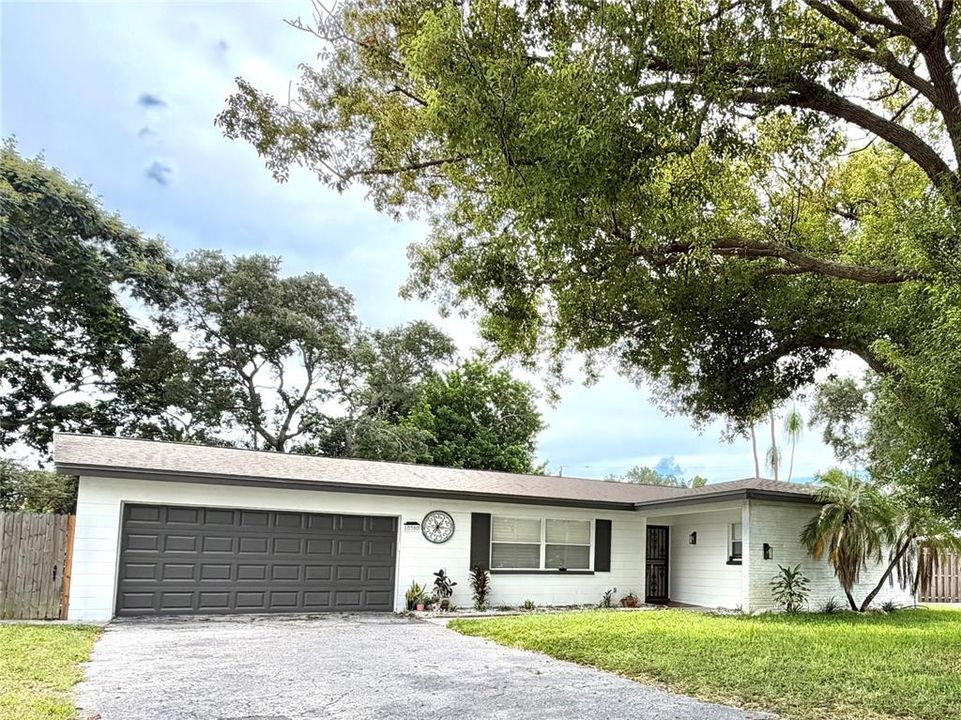 For Rent: $3,500 (3 beds, 2 baths, 2137 Square Feet)
