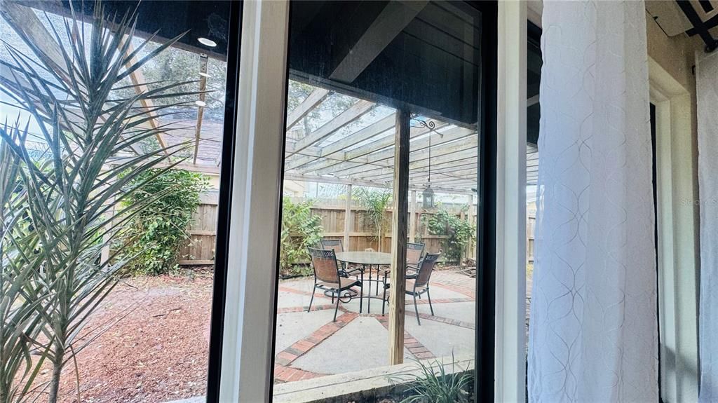 For Rent: $3,500 (3 beds, 2 baths, 2137 Square Feet)
