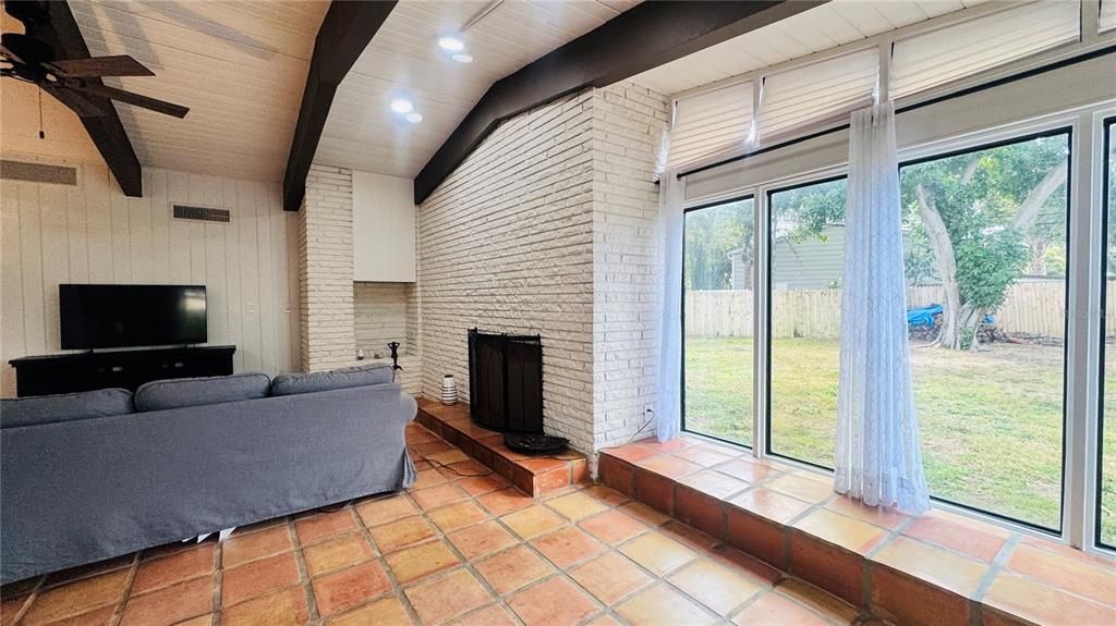 For Rent: $3,500 (3 beds, 2 baths, 2137 Square Feet)