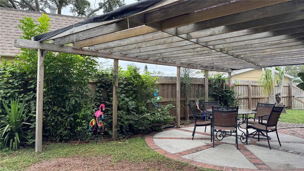 For Rent: $3,500 (3 beds, 2 baths, 2137 Square Feet)