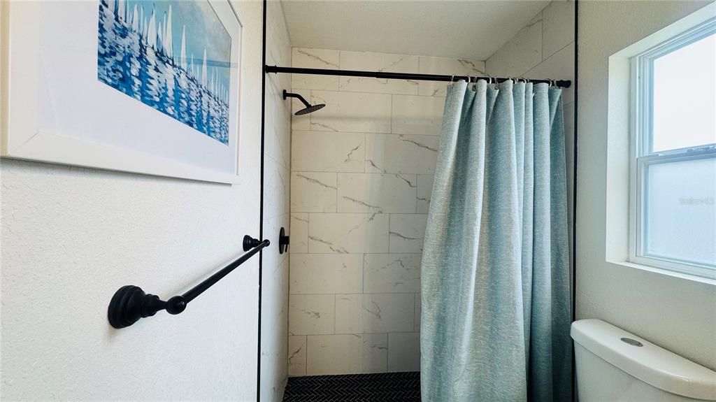 For Rent: $3,500 (3 beds, 2 baths, 2137 Square Feet)