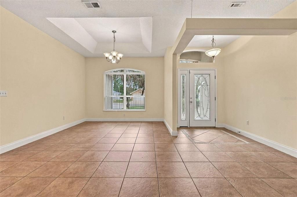 En Venta: $340,000 (3 camas, 2 baños, 1707 Pies cuadrados)