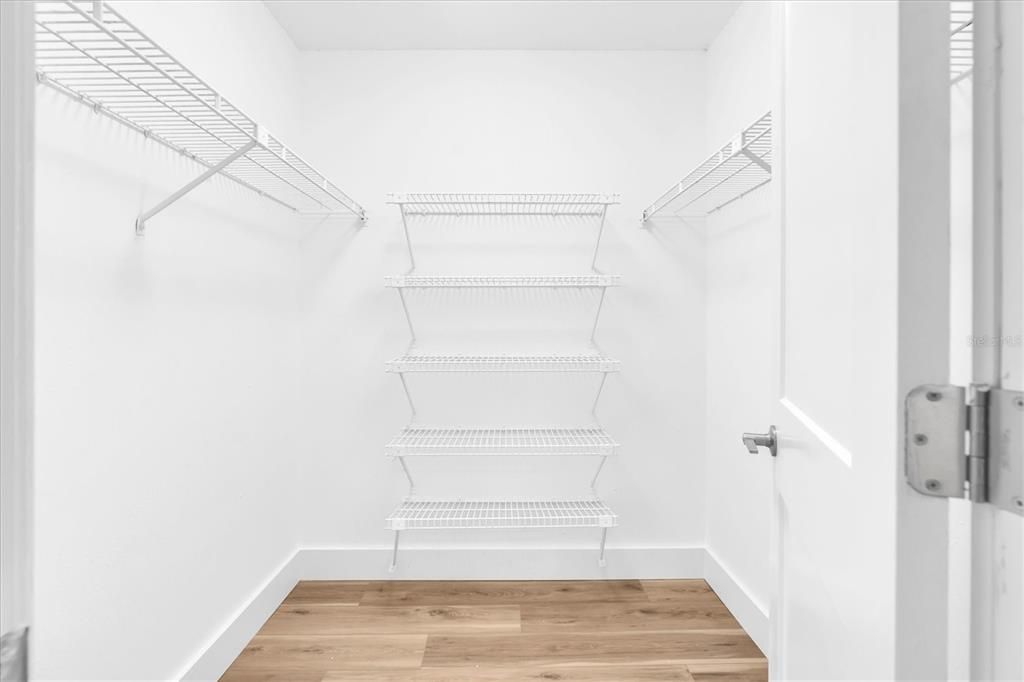 На продажу: $329,000 (3 спален, 2 ванн, 1700 Квадратных фут)