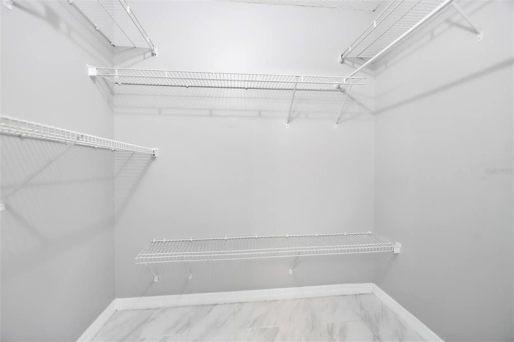 На продажу: $335,000 (3 спален, 2 ванн, 1337 Квадратных фут)