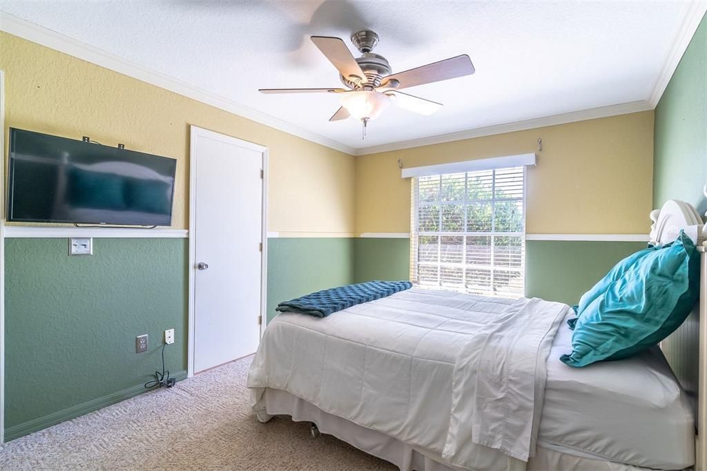 For Sale: $345,000 (3 beds, 2 baths, 1567 Square Feet)