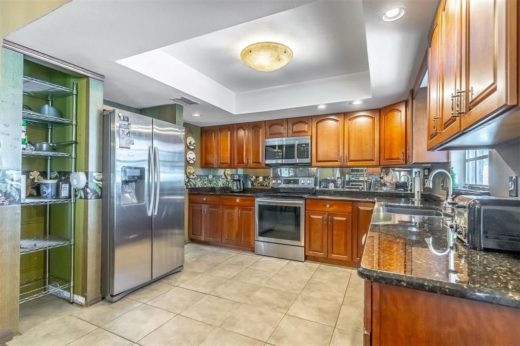 For Sale: $345,000 (3 beds, 2 baths, 1567 Square Feet)