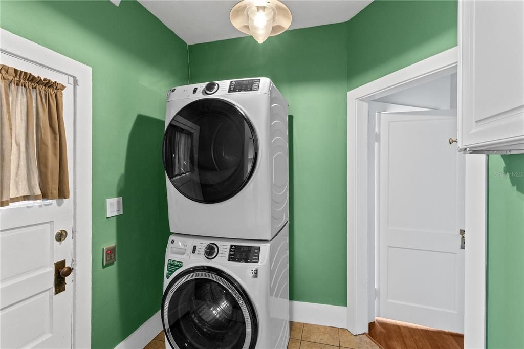 En Venta: $475,000 (3 camas, 2 baños, 1248 Pies cuadrados)
