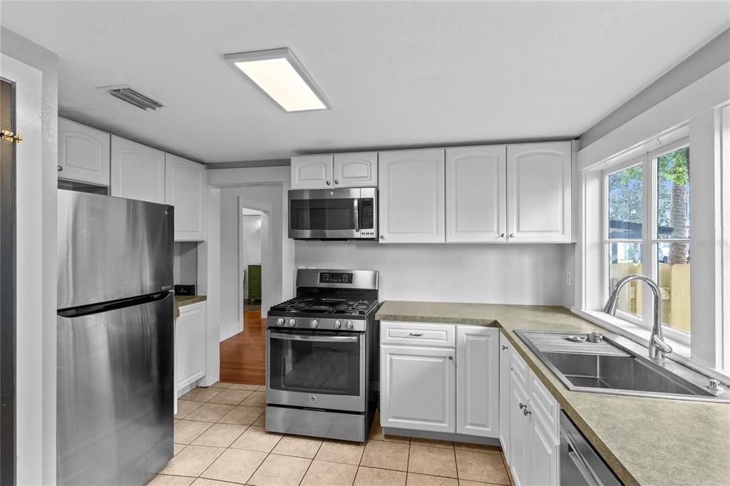 En Venta: $475,000 (3 camas, 2 baños, 1248 Pies cuadrados)