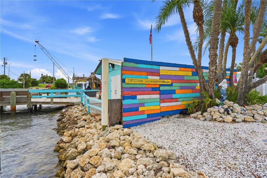 For Sale: $134,900 (1 beds, 1 baths, 606 Square Feet)
