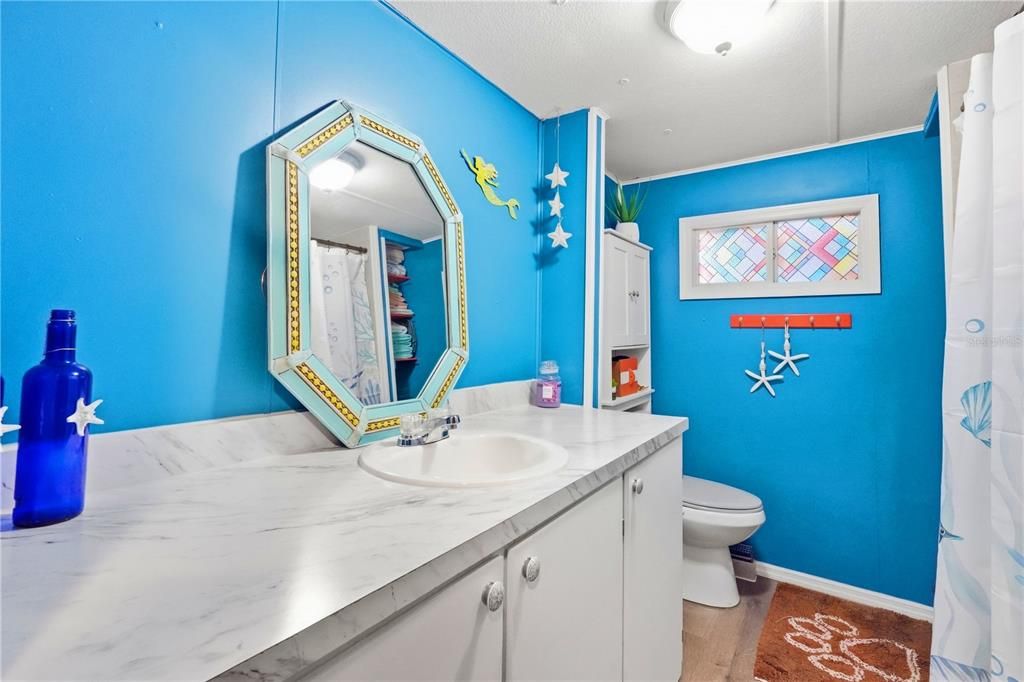 For Sale: $134,900 (1 beds, 1 baths, 606 Square Feet)