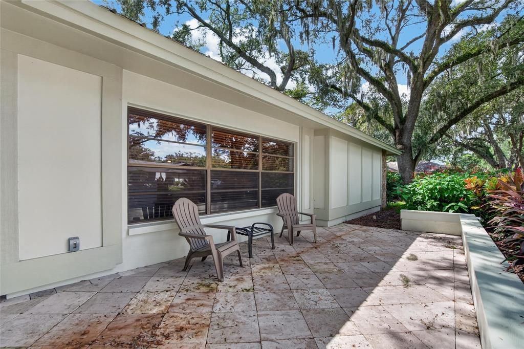 For Sale: $555,000 (4 beds, 2 baths, 2462 Square Feet)