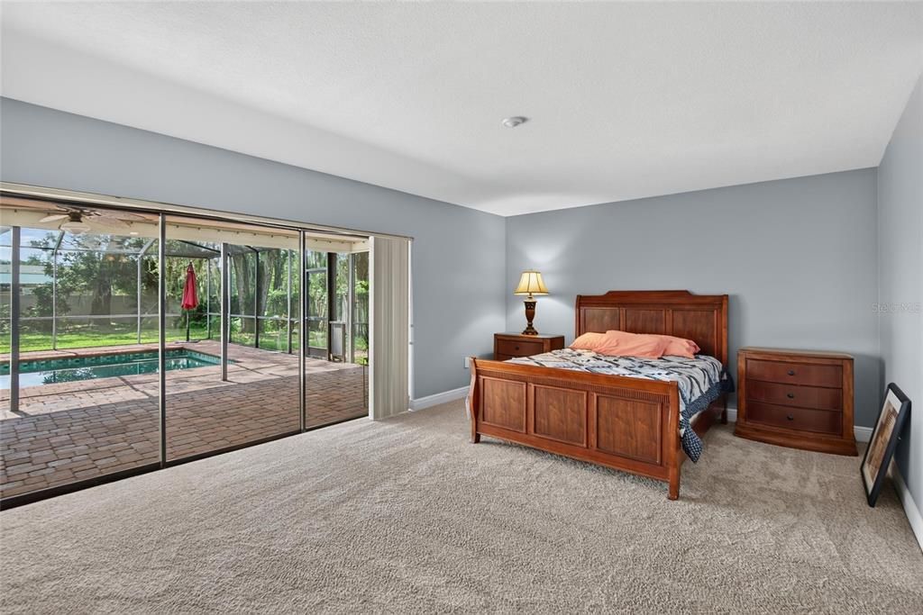 For Sale: $555,000 (4 beds, 2 baths, 2462 Square Feet)