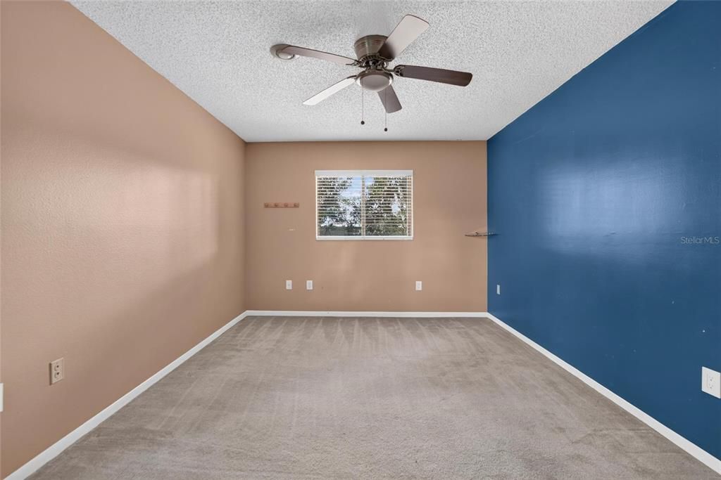 For Sale: $555,000 (4 beds, 2 baths, 2462 Square Feet)
