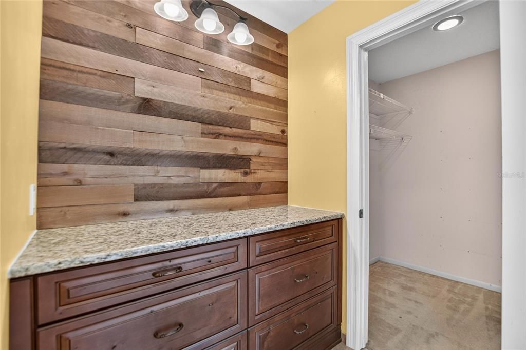 For Sale: $555,000 (4 beds, 2 baths, 2462 Square Feet)