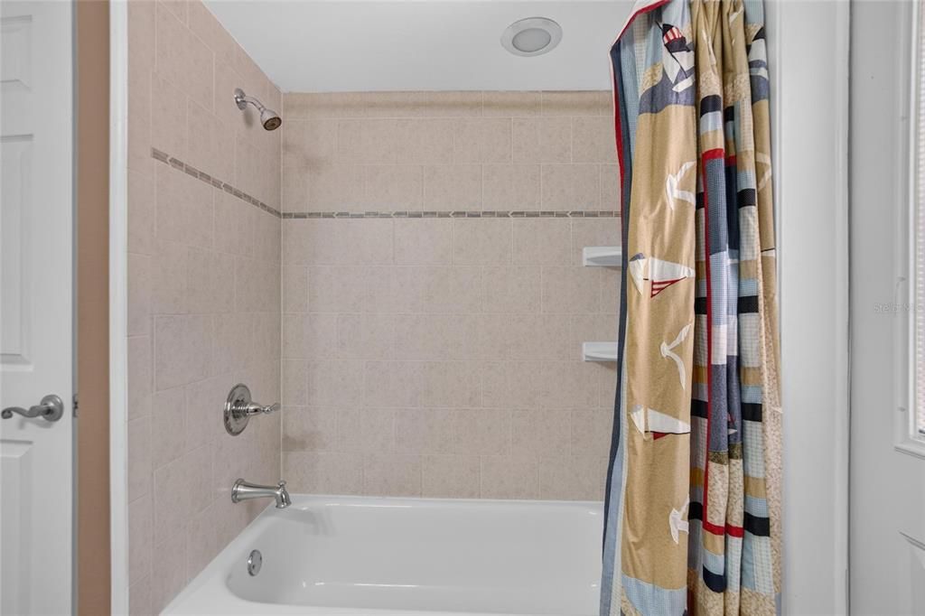 For Sale: $555,000 (4 beds, 2 baths, 2462 Square Feet)