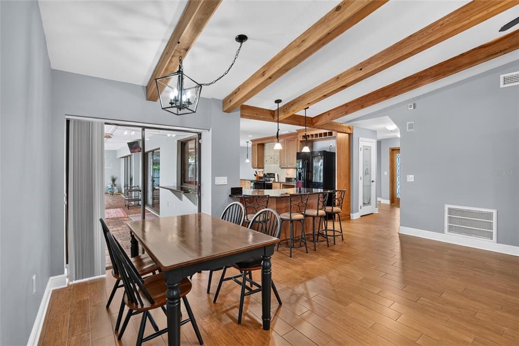 For Sale: $555,000 (4 beds, 2 baths, 2462 Square Feet)