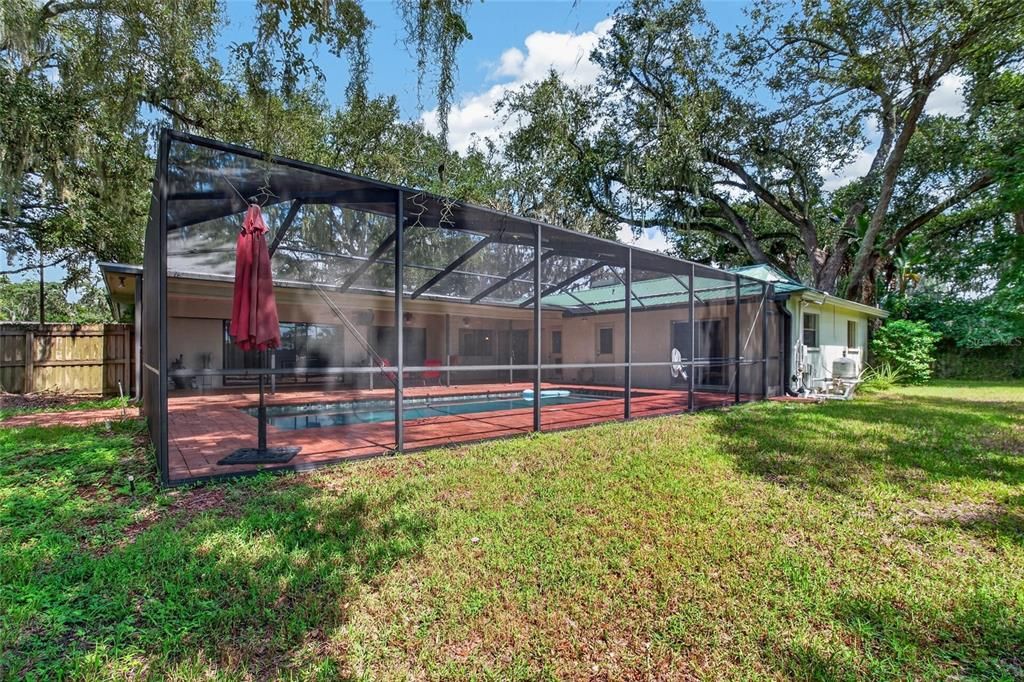 For Sale: $555,000 (4 beds, 2 baths, 2462 Square Feet)