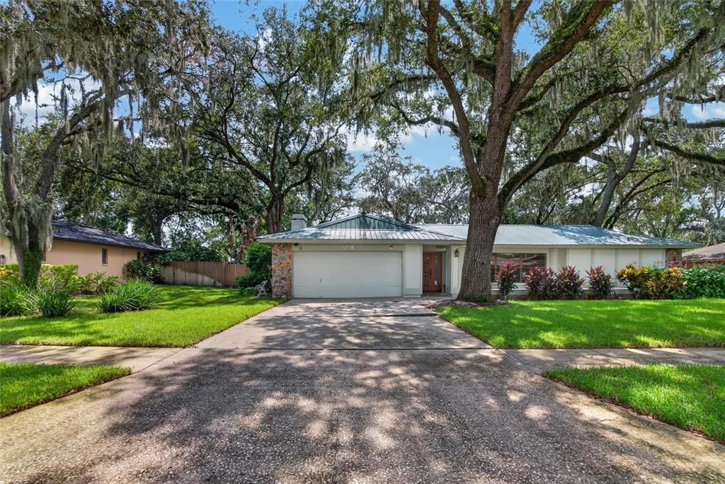 For Sale: $555,000 (4 beds, 2 baths, 2462 Square Feet)