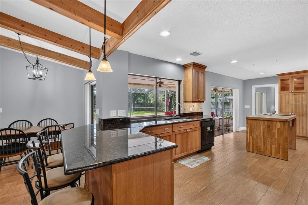 For Sale: $555,000 (4 beds, 2 baths, 2462 Square Feet)
