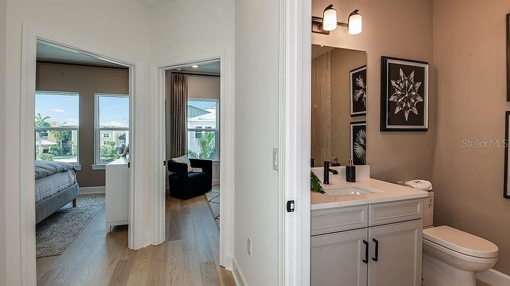 For Sale: $415,000 (4 beds, 3 baths, 1912 Square Feet)