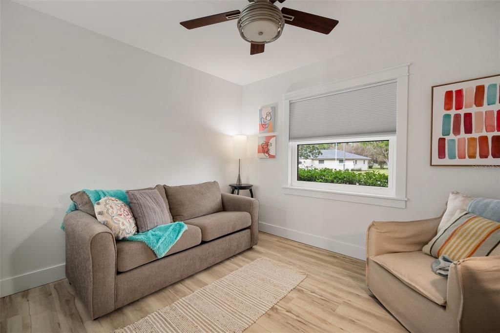 For Sale: $500,000 (4 beds, 2 baths, 1551 Square Feet)