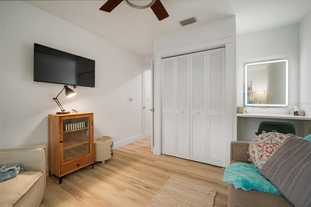 For Sale: $500,000 (4 beds, 2 baths, 1551 Square Feet)