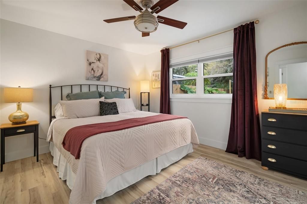 For Sale: $500,000 (4 beds, 2 baths, 1551 Square Feet)