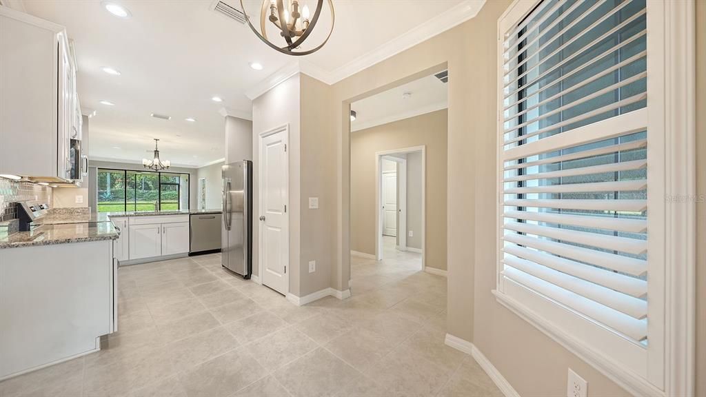 For Sale: $350,000 (2 beds, 2 baths, 1528 Square Feet)
