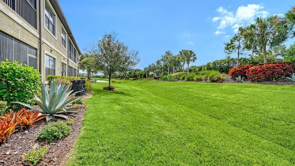 For Sale: $350,000 (2 beds, 2 baths, 1528 Square Feet)