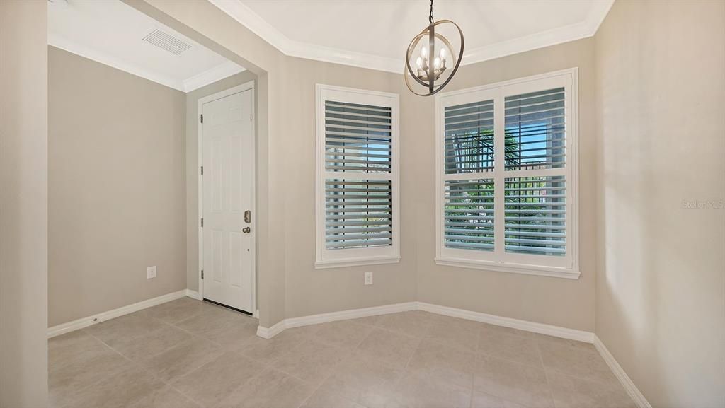 For Sale: $350,000 (2 beds, 2 baths, 1528 Square Feet)