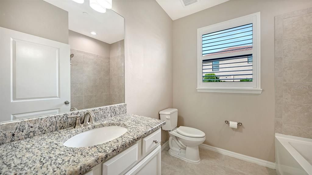 For Sale: $350,000 (2 beds, 2 baths, 1528 Square Feet)