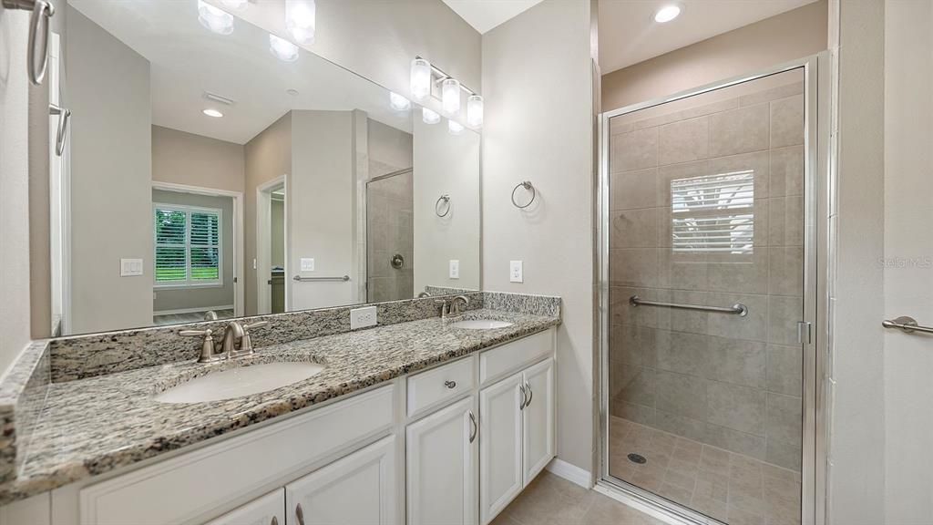 For Sale: $350,000 (2 beds, 2 baths, 1528 Square Feet)