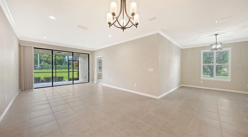 For Sale: $350,000 (2 beds, 2 baths, 1528 Square Feet)