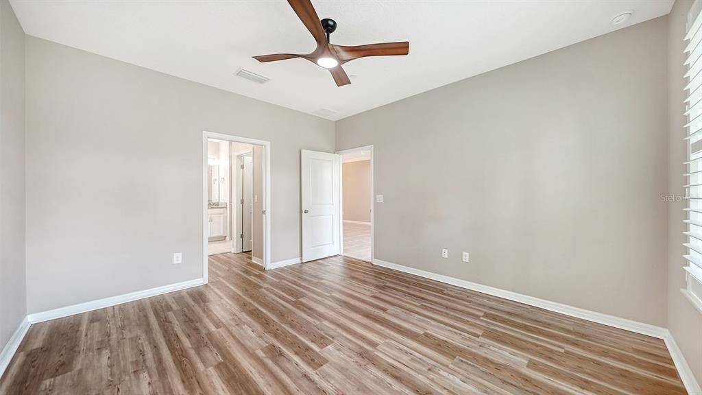 For Sale: $350,000 (2 beds, 2 baths, 1528 Square Feet)