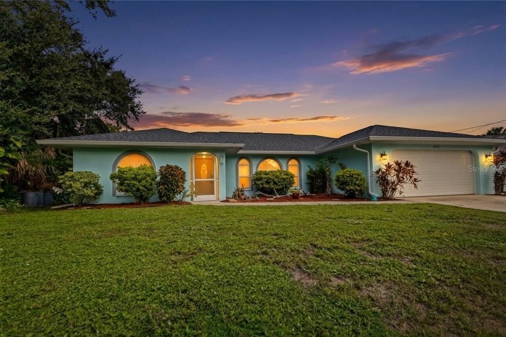For Sale: $367,500 (3 beds, 2 baths, 1708 Square Feet)