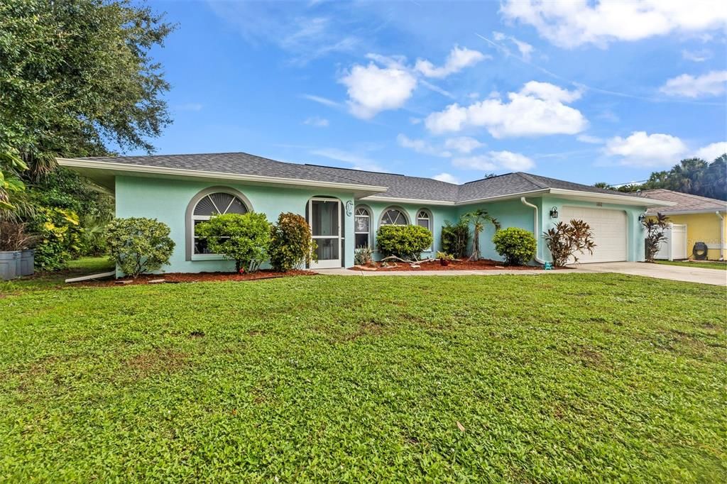 For Sale: $367,500 (3 beds, 2 baths, 1708 Square Feet)
