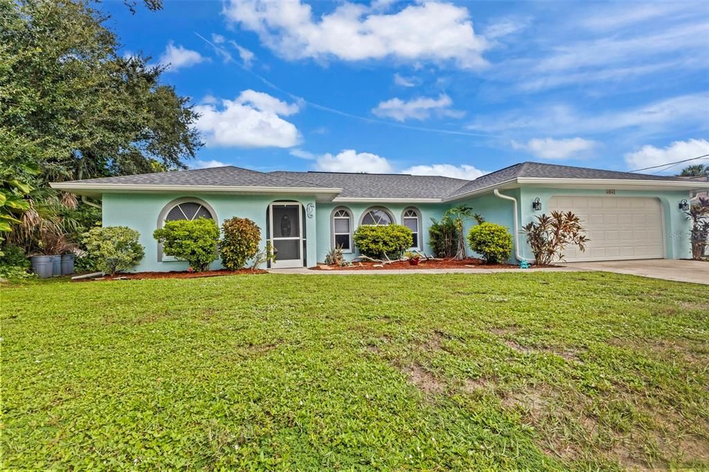 For Sale: $367,500 (3 beds, 2 baths, 1708 Square Feet)