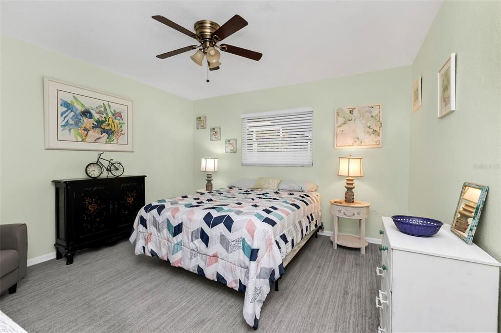 For Sale: $367,500 (3 beds, 2 baths, 1708 Square Feet)
