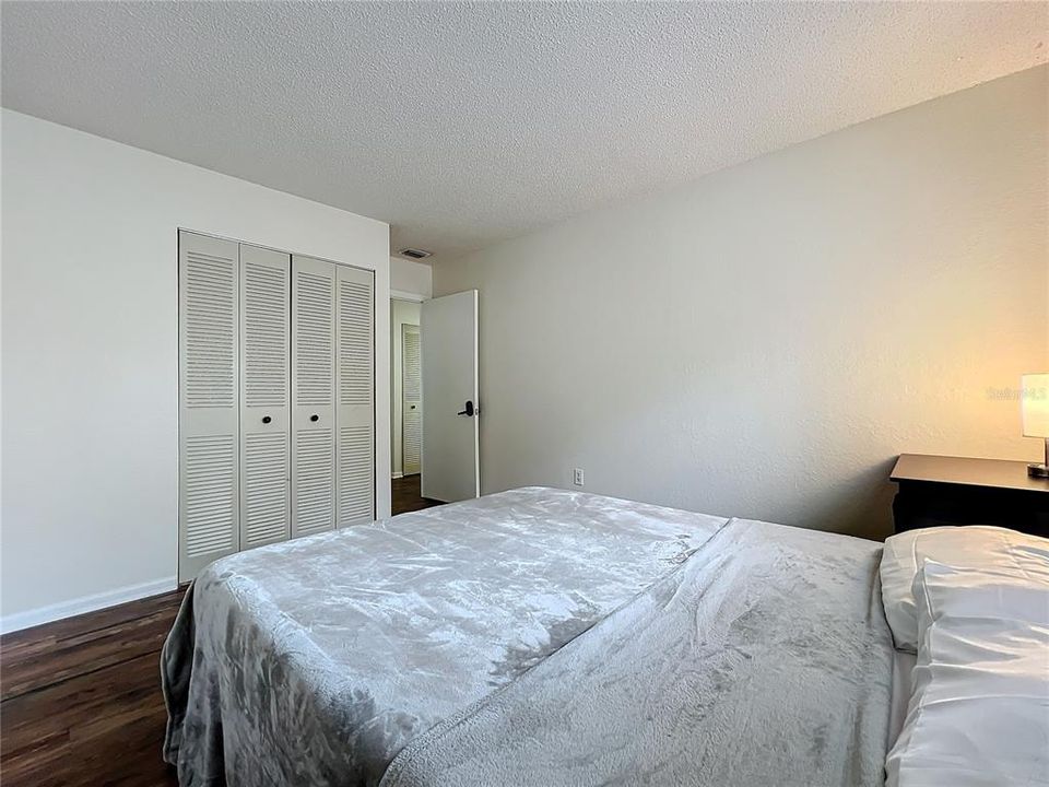 For Rent: $1,650 (3 beds, 2 baths, 1310 Square Feet)