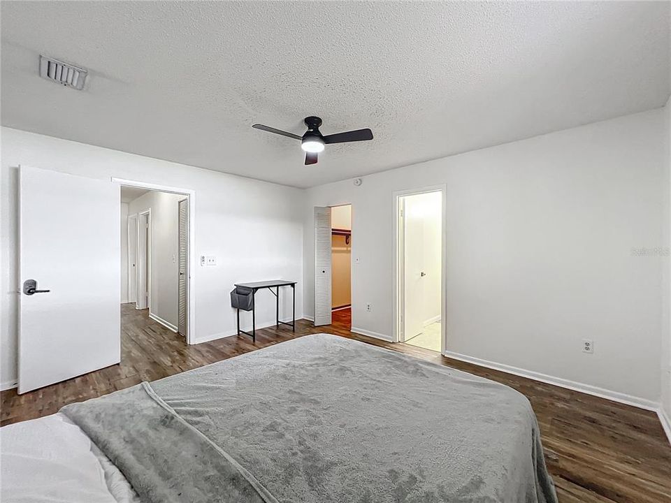 For Rent: $1,650 (3 beds, 2 baths, 1310 Square Feet)