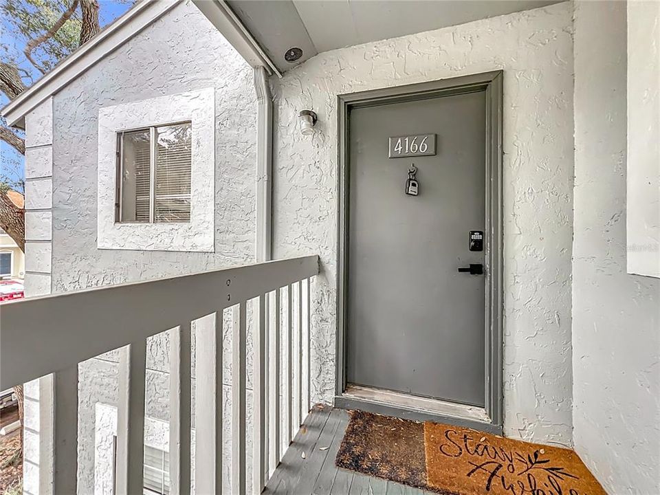 For Rent: $1,650 (3 beds, 2 baths, 1310 Square Feet)