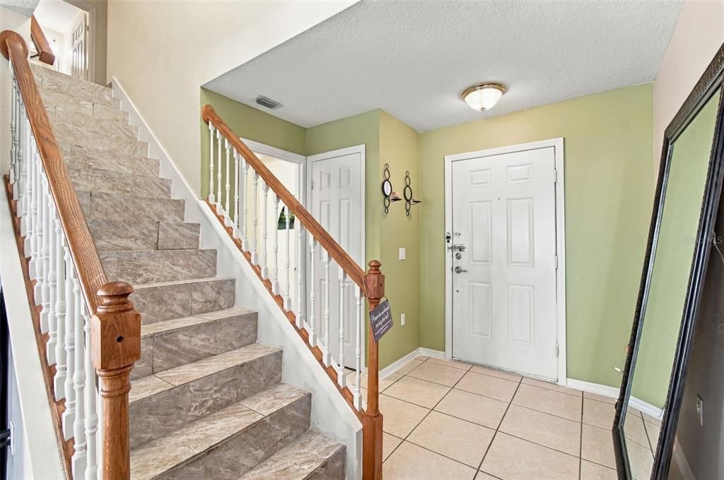 待售: $385,000 (3 贝兹, 2 浴室, 1746 平方英尺)
