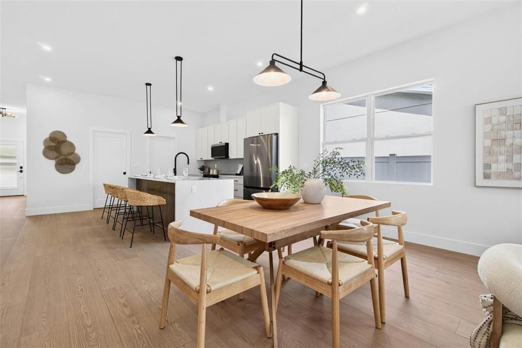 For Rent: $4,500 (4 beds, 2 baths, 1960 Square Feet)
