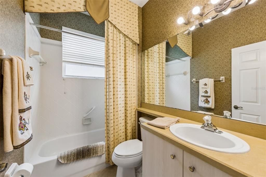 En Venta: $335,000 (2 camas, 2 baños, 1422 Pies cuadrados)