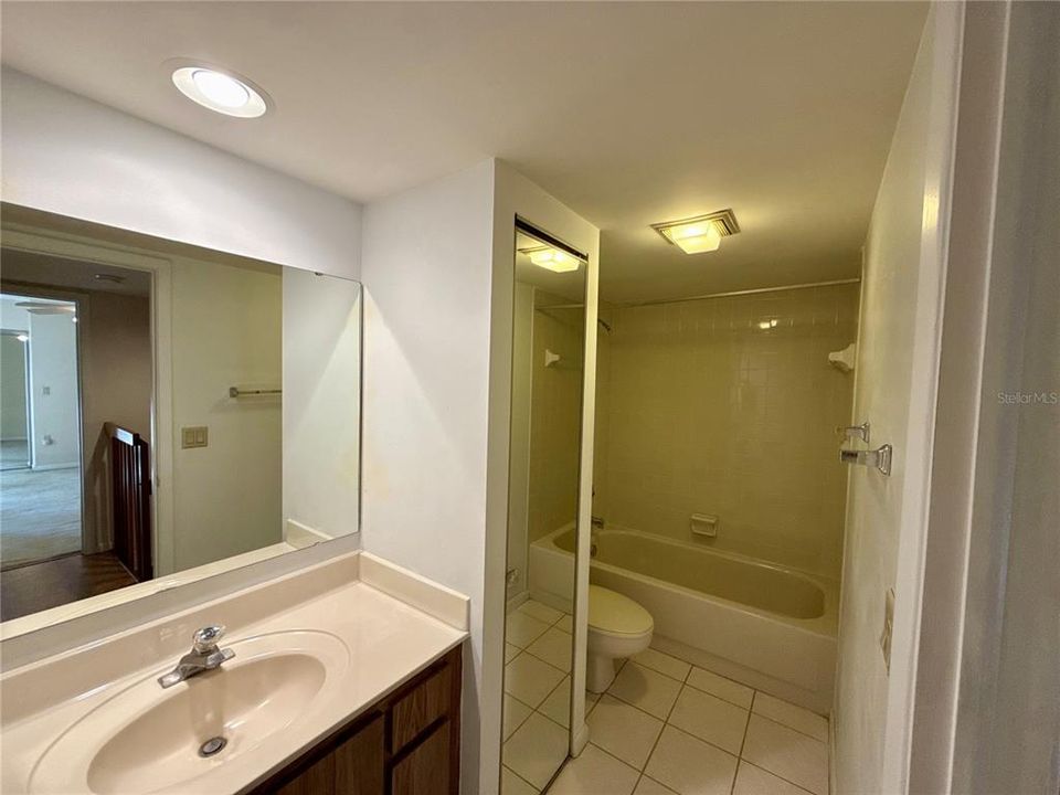 En Venta: $240,000 (2 camas, 2 baños, 1344 Pies cuadrados)