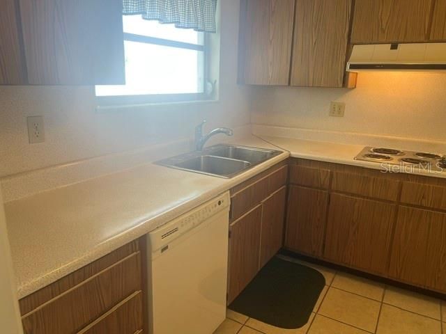 En Venta: $194,900 (2 camas, 2 baños, 1327 Pies cuadrados)