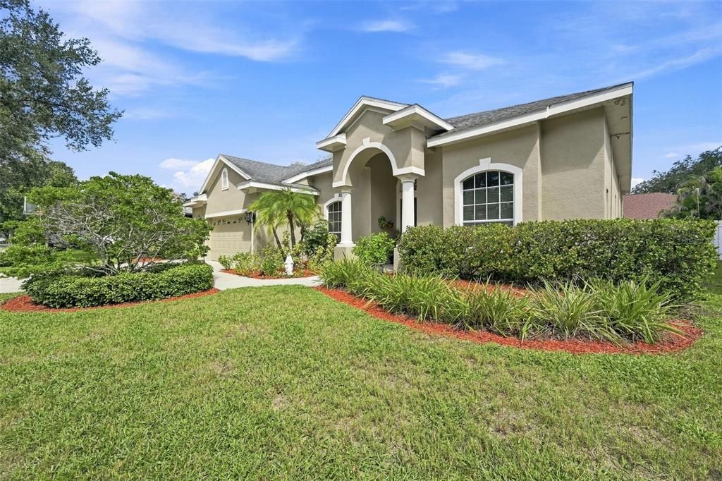 For Sale: $949,000 (4 beds, 3 baths, 3107 Square Feet)
