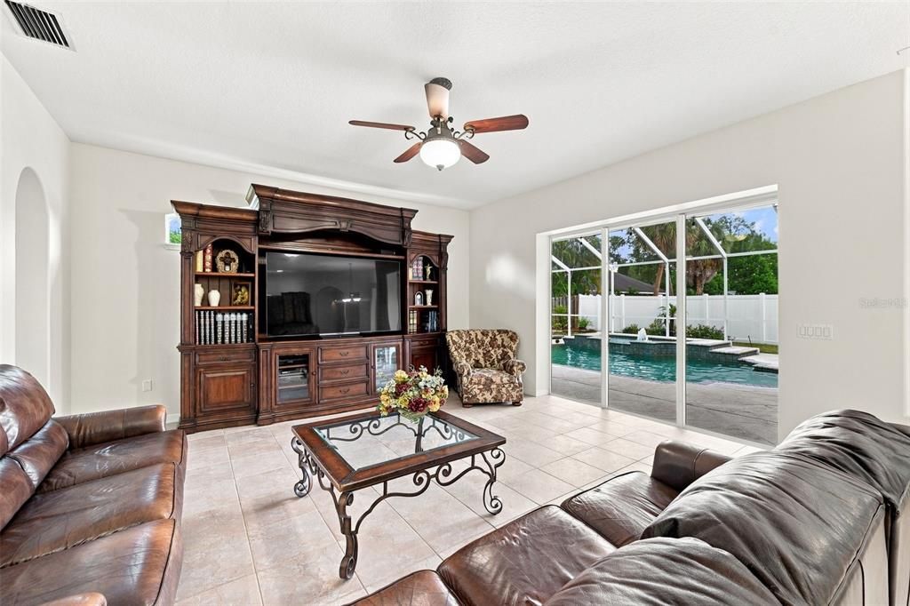 For Sale: $949,000 (4 beds, 3 baths, 3107 Square Feet)