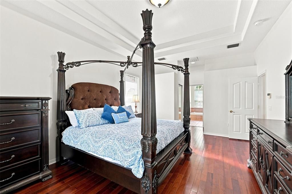 For Sale: $949,000 (4 beds, 3 baths, 3107 Square Feet)