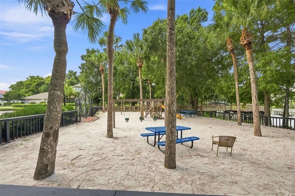 For Sale: $949,000 (4 beds, 3 baths, 3107 Square Feet)